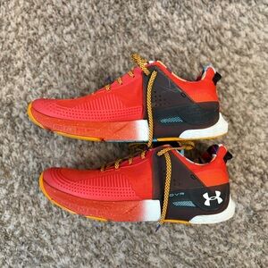 Under Armour tribase cross trainers